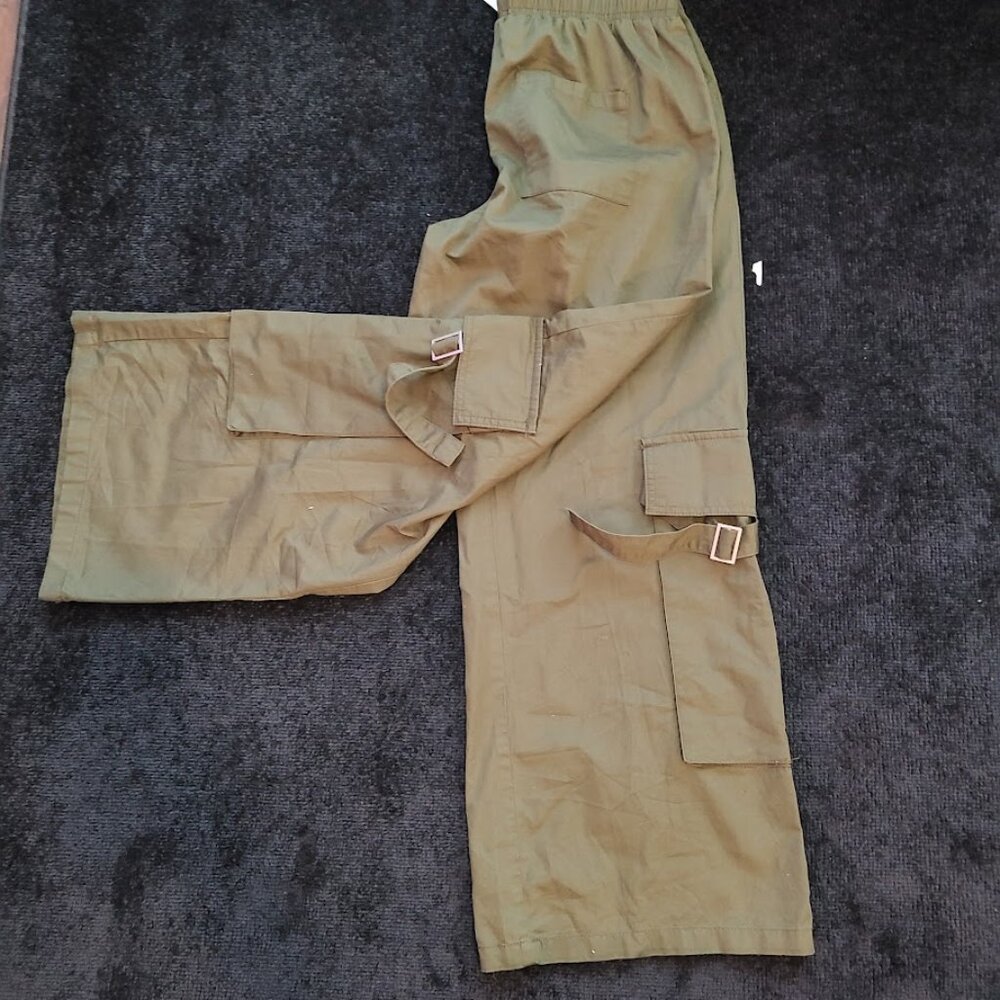 FOREVER 21 Olive Pants